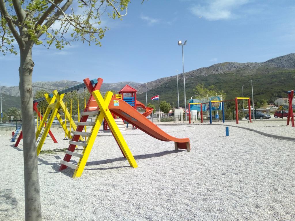 Apartment Golden Dreams Подстрана Екстер'єр фото