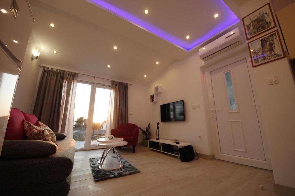 Apartment Golden Dreams Подстрана Екстер'єр фото