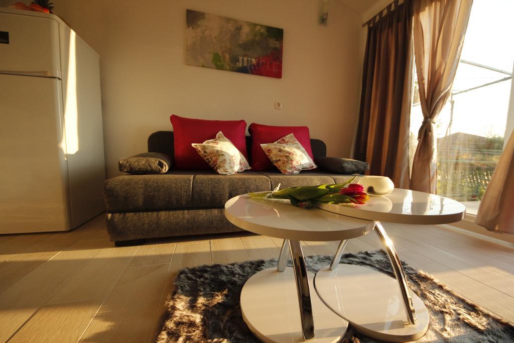 Apartment Golden Dreams Подстрана Екстер'єр фото