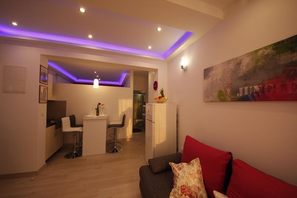 Apartment Golden Dreams Подстрана Екстер'єр фото