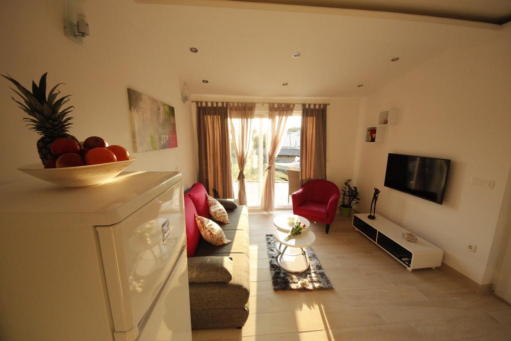 Apartment Golden Dreams Подстрана Екстер'єр фото