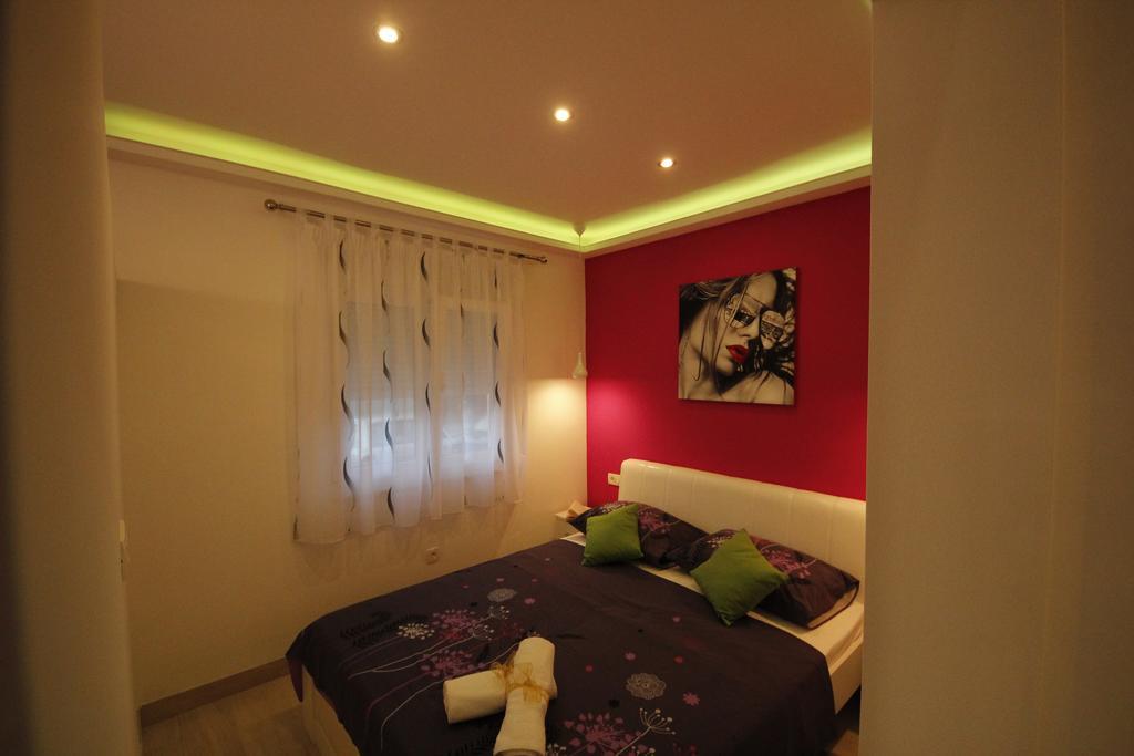Apartment Golden Dreams Подстрана Екстер'єр фото
