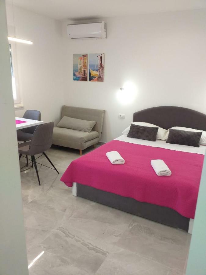 Apartment Golden Dreams Подстрана Екстер'єр фото