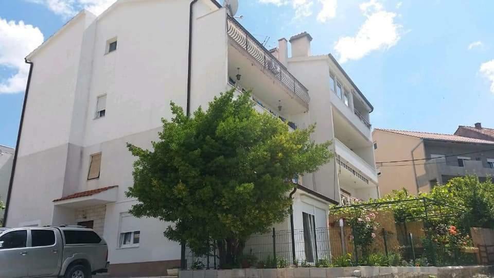 Apartment Golden Dreams Подстрана Екстер'єр фото