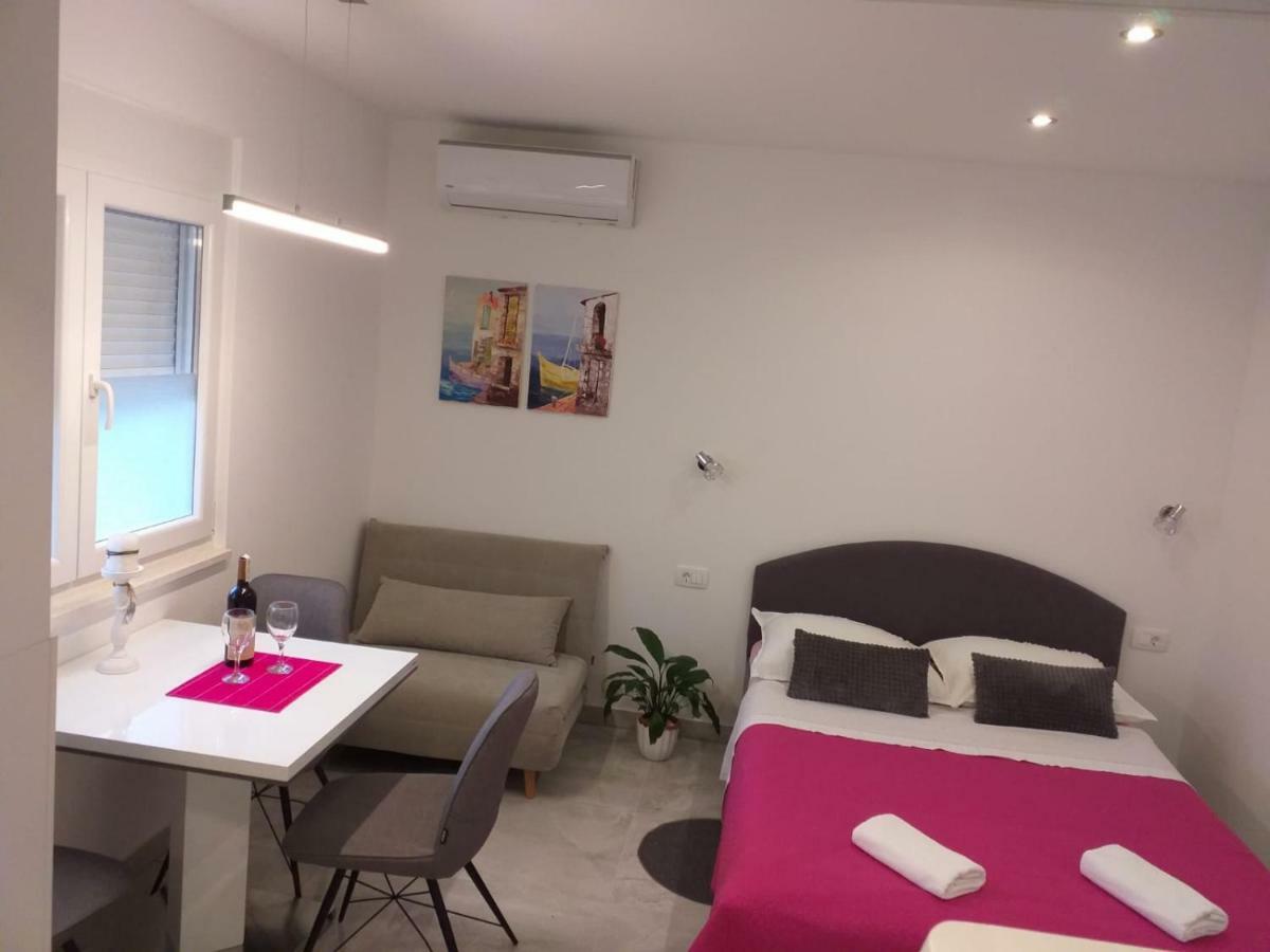 Apartment Golden Dreams Подстрана Екстер'єр фото